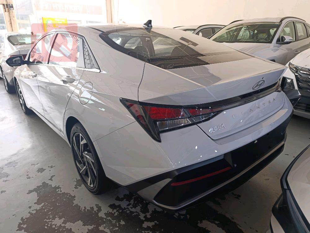 هیوندای ئەلەنترا